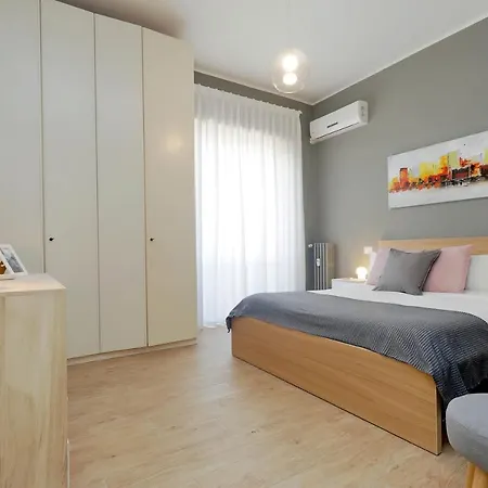 Elegant 3-bed 10' Termini Wi-fi Ac *
