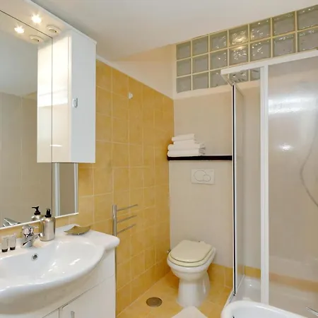 Elegant 3-bed 10' Termini Wi-fi Ac アパート *