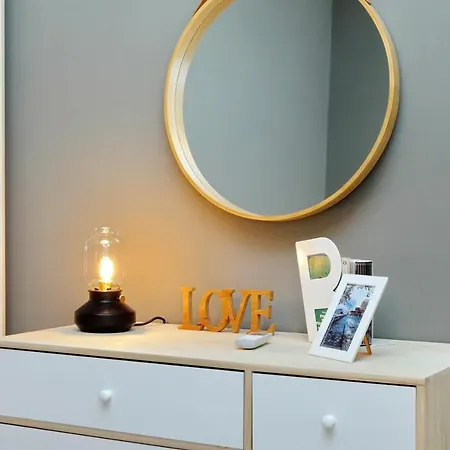 Elegant 3-bed 10' Termini Wi-fi Ac