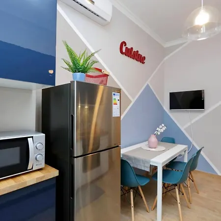 Elegant 3-bed 10' Termini Wi-fi Ac