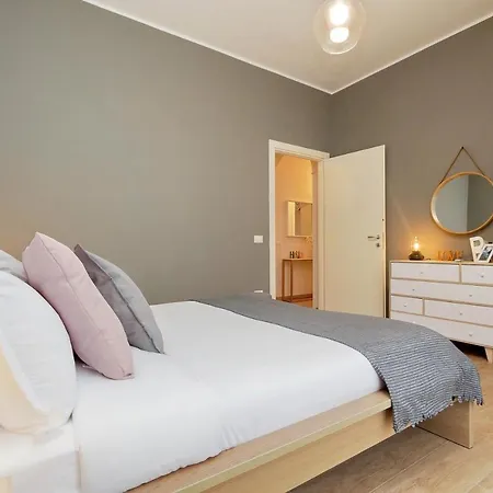Elegant 3-bed 10' Termini Wi-fi Ac *