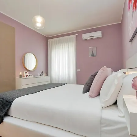 アパート Elegant 3-bed 10' Termini Wi-fi Ac ローマ