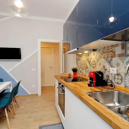 Elegant 3-bed 10' Termini Wi-fi Ac