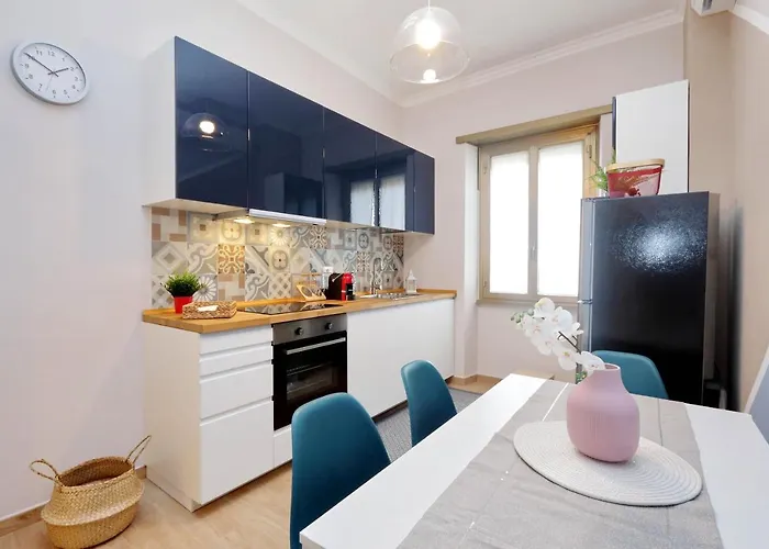 Lägenhet Elegant 3-bed 10' Termini Wi-fi Ac