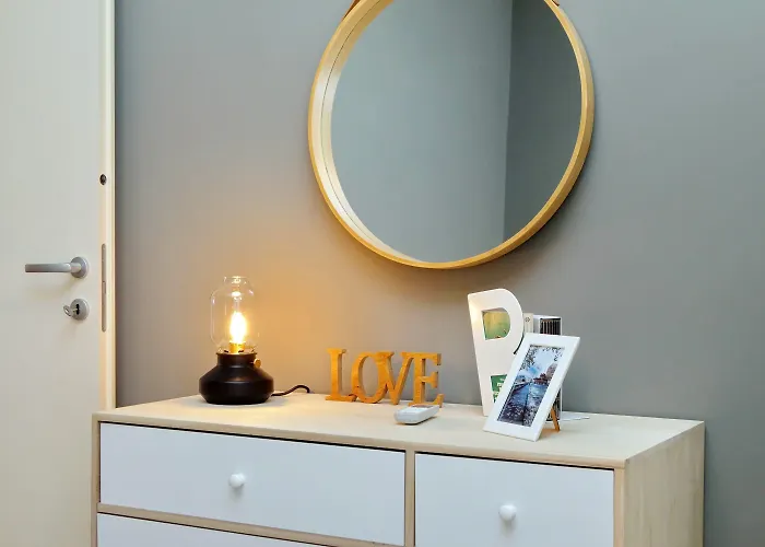 Elegant 3-bed 10' Termini Wi-fi Ac Lägenhet Rom