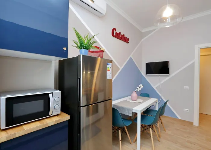 Elegant 3-bed 10' Termini Wi-fi Ac Rom