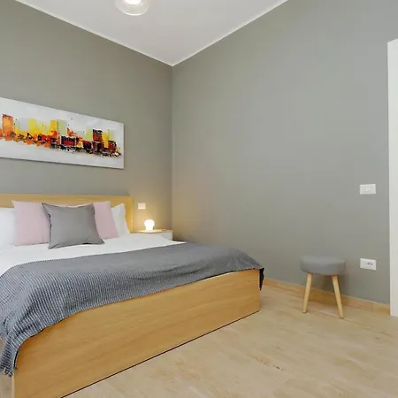 Elegant 3-bed 10' Termini Wi-fi Ac דירה רומא