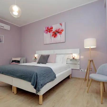 アパート Elegant 3-bed 10' Termini Wi-fi Ac ローマ